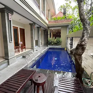Singgah 4*, Seminyak Indonesia